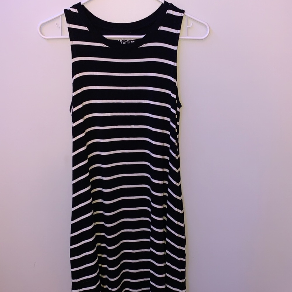 black and white stripped dress with pockets